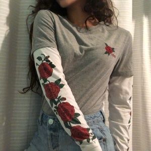 “Vibes” embroidered long sleeve T-shirt